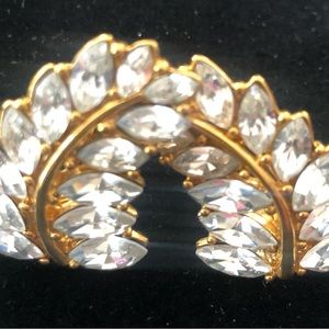 Stunning Vintage Leaf Rhinestone Earrings Clip on